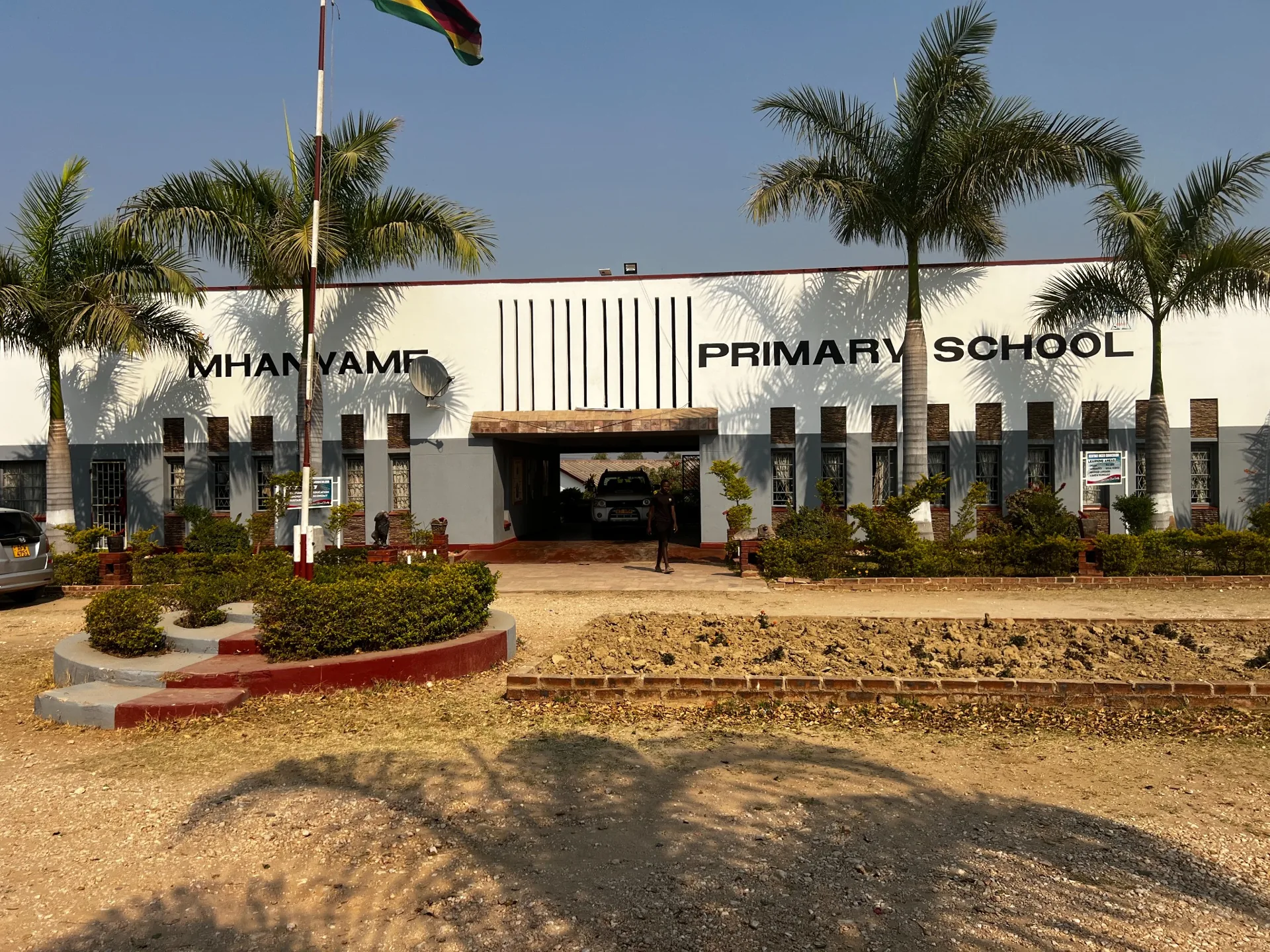Mhanyame Primary School administration building and gardens